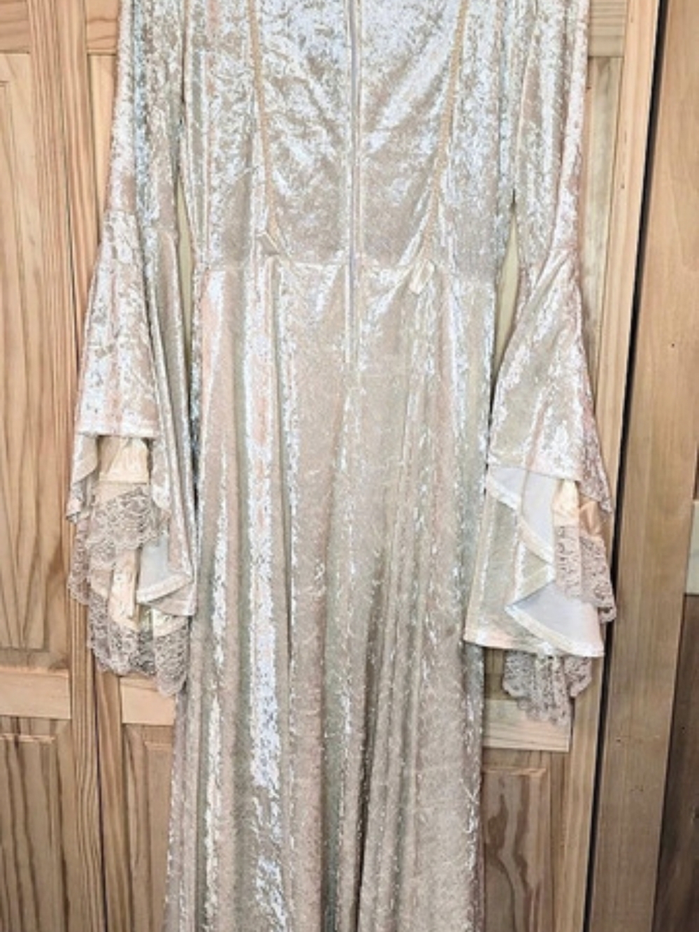 Rare Vintage Lip Service Ivory Cream Velvet Bell Sleeve Maxi Dress Size Medium - Picture 2 of 7